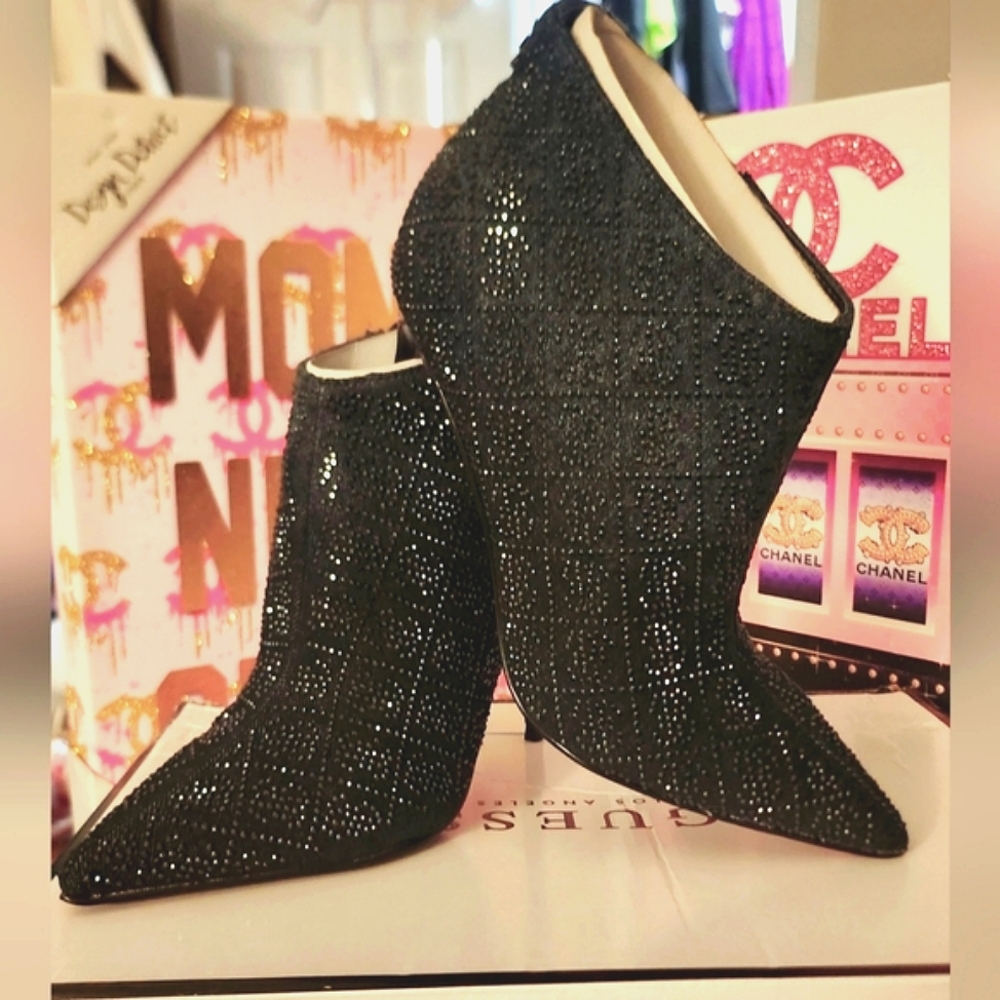 GUESS "Fazzie 2" Black Ankle Embellished Pointed Toe Stilettos Sz 5 NWB